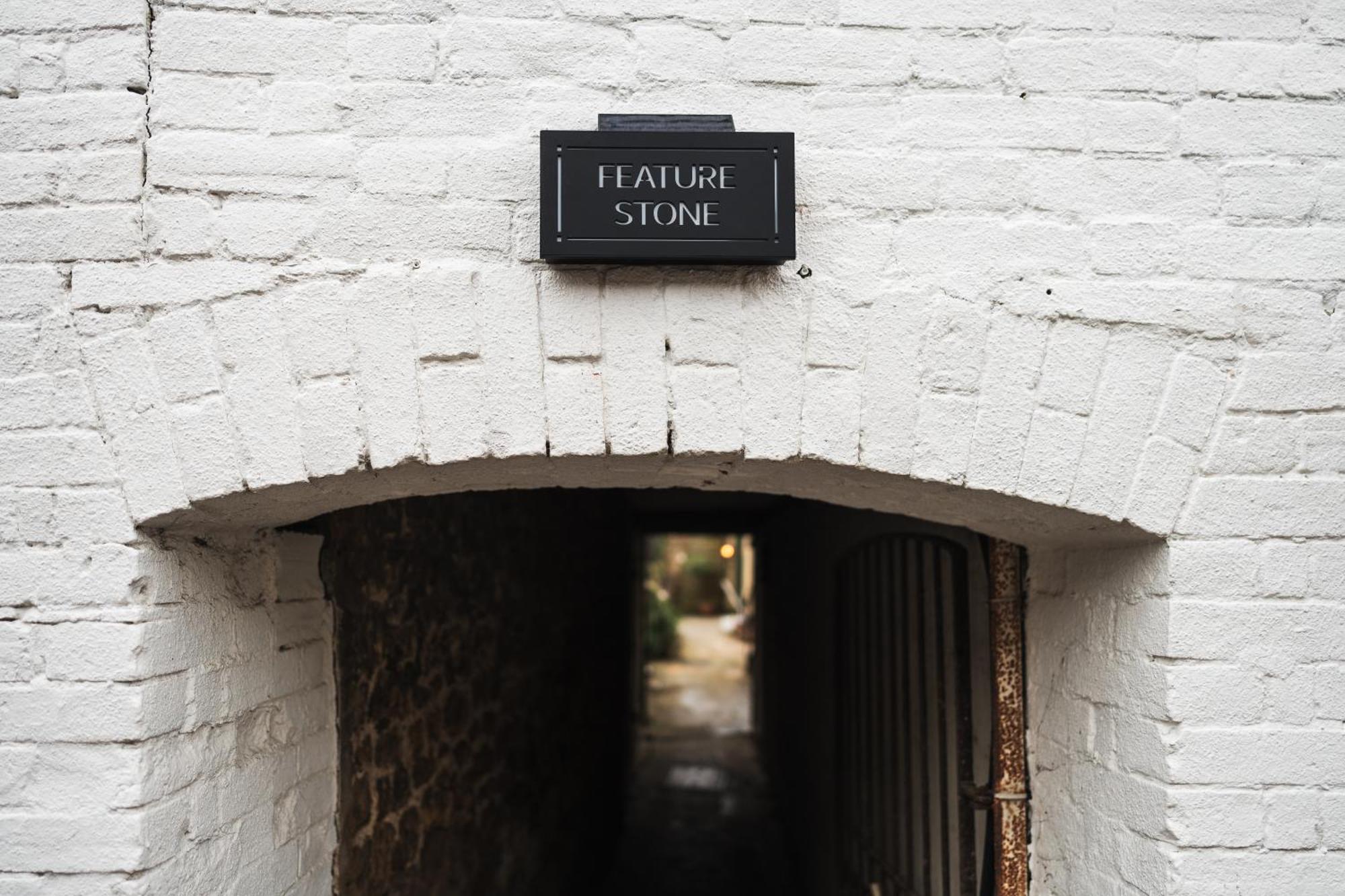 Feature Stone, Stunning Apartment, 2 X King Beds And Single, Sleeps 5 Castle Cary Exterior foto