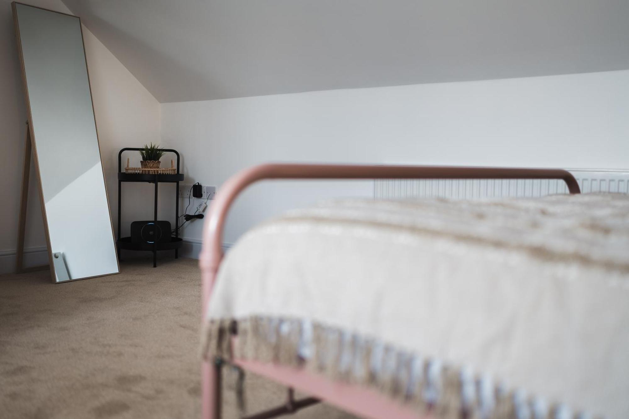 Feature Stone, Stunning Apartment, 2 X King Beds And Single, Sleeps 5 Castle Cary Exterior foto